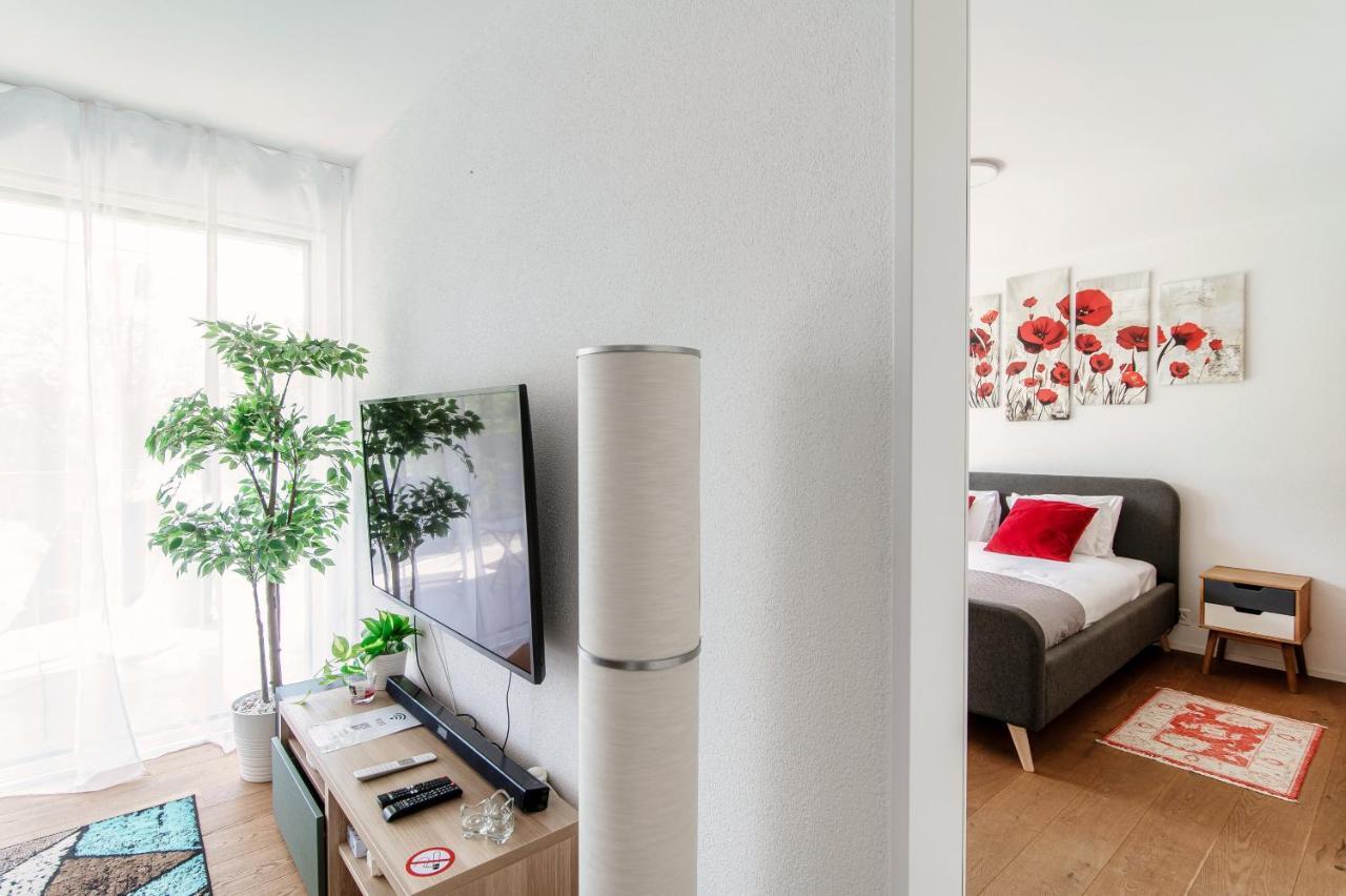 Linda Terrace By Quokka 360 - Modern One-Bedroom Flat With Sun Terrace Locarno Luaran gambar